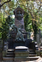 Pomník J. Grégra na Olšanských hřbitovech