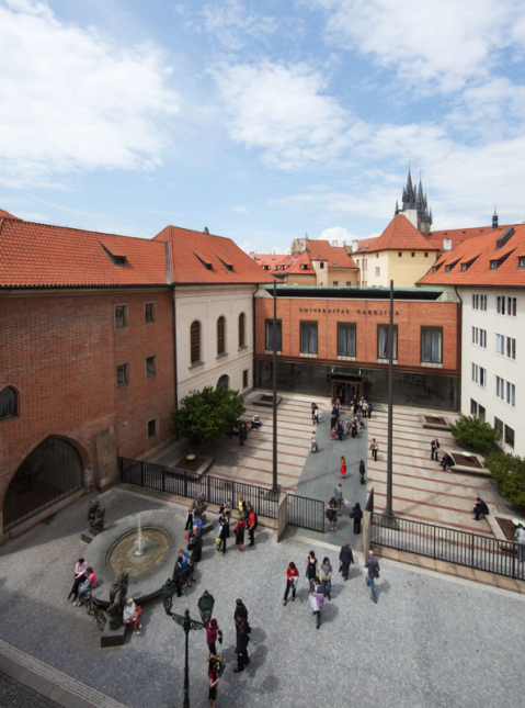 universita-karlova_3.jpeg