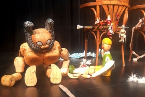 Divadelní představení „Kabinet obrů“