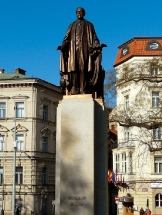 Pomník Woodrowa Wilsona před pražským Hlavním nádražím