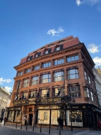 Za poklady pražské architektury