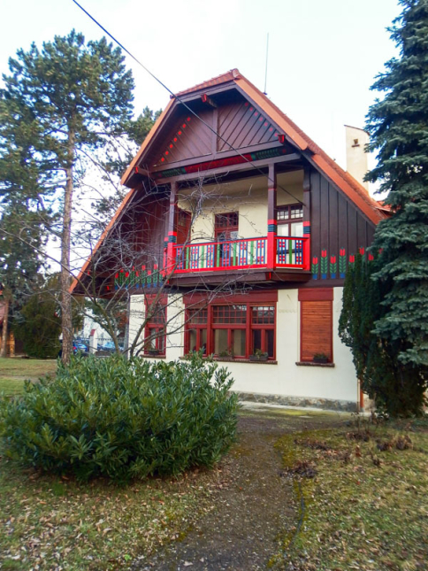 Trmalova vila, západní fasáda
