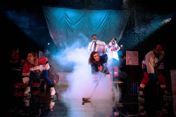 Země mezi mantinely