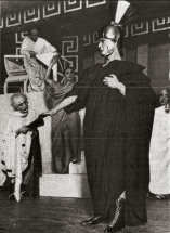 Osvobozené divadlo,  hra Caesar, 1932