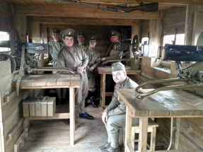 Legiovlak s historicky věrným doprovodem